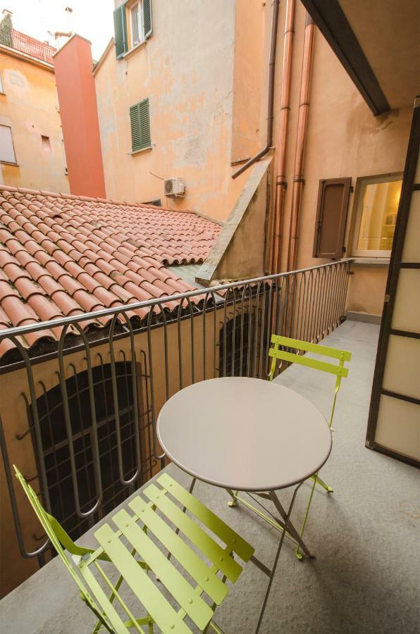 Azeglio Apartment, A Due Passi Da Piazza Maggiore Bologna Exterior foto